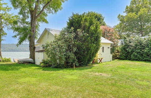 Town of Jerusalem Cabaña | Dock & Rowboat: 'beechnut Bungalow' on Keuka Lake