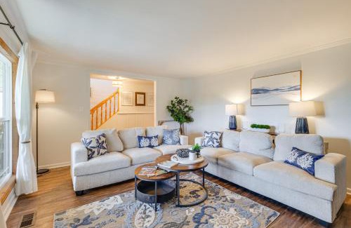 Deltaville Casa | Dock, Sunrooms and Fire Pits Deltaville Home!