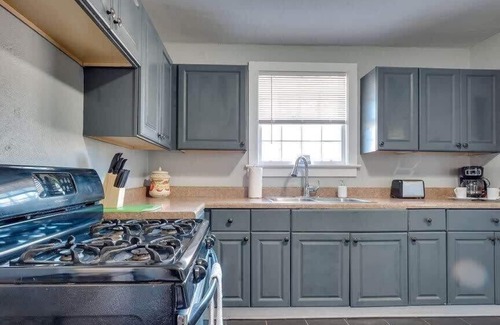 Savannah Casa | Dock&Volleyball! Near Downtown - Blissfully Blue