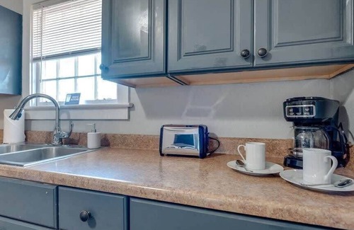 Savannah Casa | Dock&Volleyball! Near Downtown - Blissfully Blue