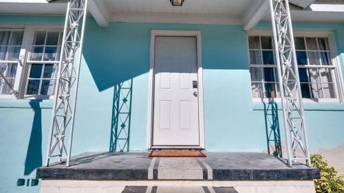 Savannah Casa | Dock&Volleyball! Near Downtown - Blissfully Blue