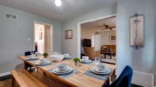 Savannah Casa | Dock&Volleyball! Near Downtown - Royal Aubergine