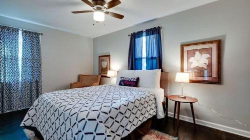 Savannah Casa | Dock&Volleyball! Near Downtown - Royal Aubergine