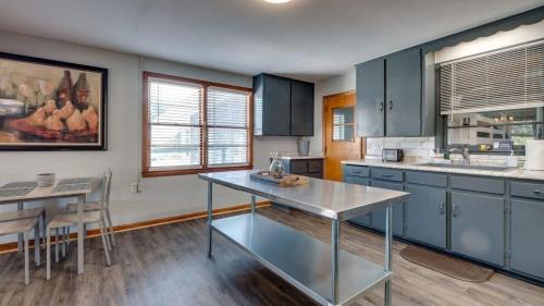 Savannah Casa | Dock&Volleyball! Near Downtown - Totally Turquoise