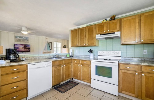 Cedar Key Cabina | Dock * Water Views * Deck * Nature * Sunsets
