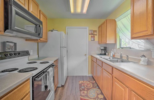 Dunnellon Apartamento | Docks + Balcony: Peaceful River Abode in Dunnellon
