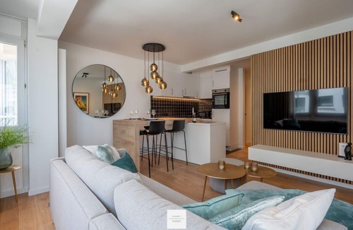 Heist Apartamento | Docks Floor, a fully renovated and compact seaside home