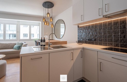 Heist Apartamento | Docks Floor, a fully renovated and compact seaside home