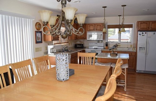 Deep Hole Casa | Dockside Dreams-Canal Front on Oyster Bay, Boat Dock