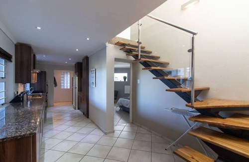 West Bank Casa | Dockside Guest House