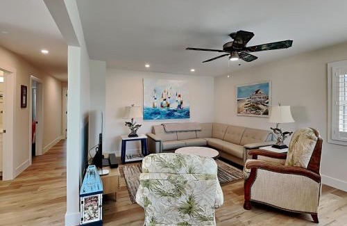 Fort Myers Beach Casa | Docs Cottage