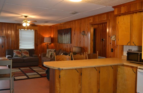 Keaton Beach Apartamento | Doctor's Rx: Go Fish in Keaton Beach! Apt 2