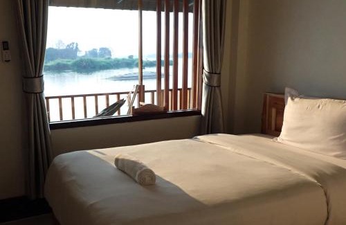 Don Det Casa | DODAND Studio & Sunset Riverside Guesthouse