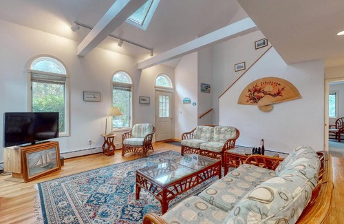 Edgartown Casa | Dodgers Hole