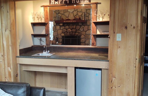 Jay Casa | Doe-A-Deer Chalet en Jay NY, perfecto para grupos grandes cerca de Whiteface Mountain