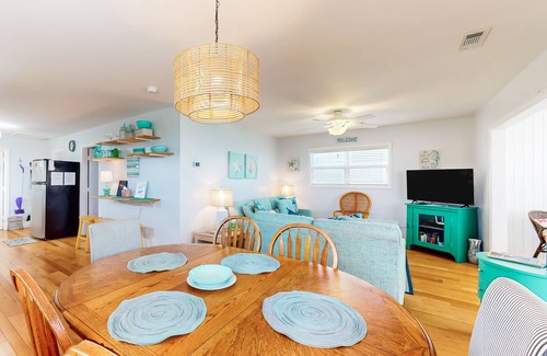 Ocean City Beach Casa | Dog-friendly retreat just steps from the beach with washer/dryer & fast WiFi