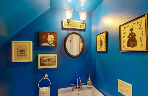 Belfast Casa | Dog-friendly, 19th-century home in the heart of town - walk everywhere