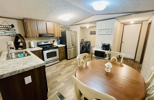 Pointblank Casa | Dog Friendly 🐶 2 bedroom 2 bath Vacation home near Lake Livingston