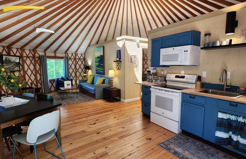 Mill Spring Casa | Dog friendly 30' Yurt, large dome skylight, king bed, 2 bedrooms, sleeps 6.
