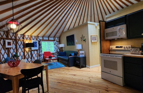 Rutherfordton Casa | Dog friendly 30' Yurt, large dome skylight, king bed, 2 bedrooms, sleeps 6.