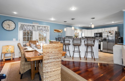 Sagamore Beach Casa | Dog friendly and spacious just minutes from Scusset Beach