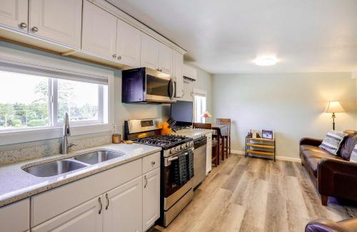 Anacortes Apartamento | Dog-Friendly Anacortes Retreat with Shared Hot Tub!