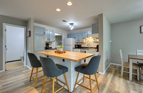 West Baraboo Casa | Dog-Friendly Baraboo Vacation Rental w/ Yard!