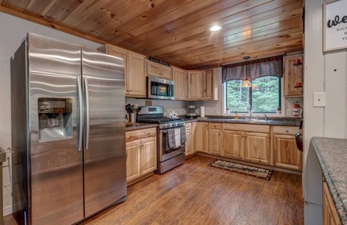 Chocorua Cabina | Dog Friendly Cabin, Minutes To Chocorua Preserve