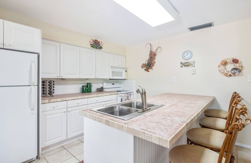 Marathon Casa | ¡NUEVO LISTADO! Great Middle Keys casa frente al canal con piscina!