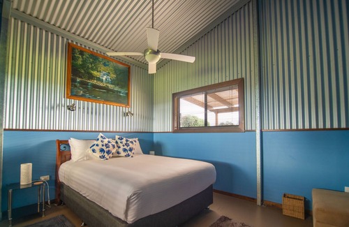 Botobolar Cabaña | Dog Friendly Farm Stay - Excellent views and close to many wineries