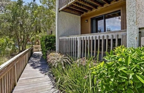 Fernandina Beach Condominio | Dog Friendly Forest Ridge Condo Close to Beach by Redawning