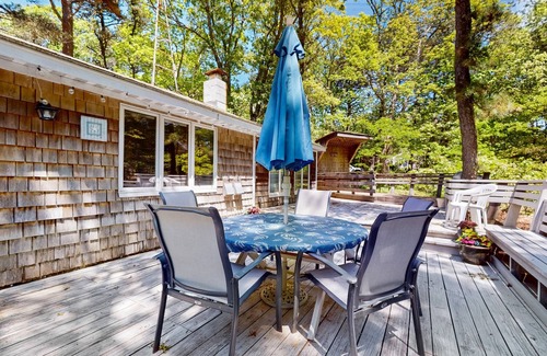 North Eastham Casa | Dog-friendly forest cottage with firepit & great deck, walk to bay beaches