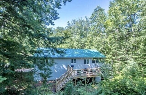 West Bridgton Casa | Dog friendly getaway w/ hot tub, sauna and skiing!