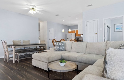 Clipper Cove Casa | Dog Friendly Home Close to the Beach