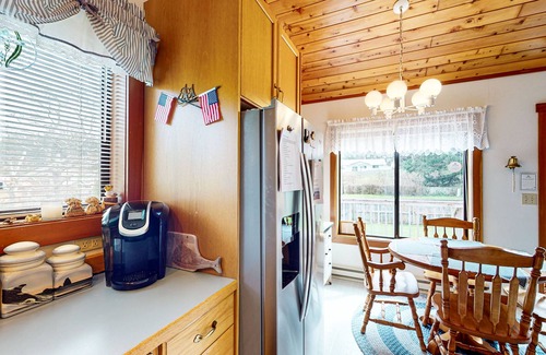 Tolovana Park Casa | Dog-friendly home with fireplace & 3 decks - half a mile to the beach