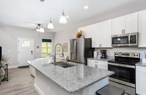 Weaverville Casa | Dog-friendly home with scenic views, furnished deck, firepit, & washer/dryer