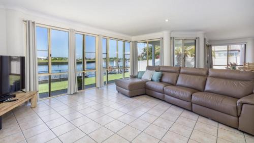 Banksia Beach Casa | Dog Friendly Home With Canal Views