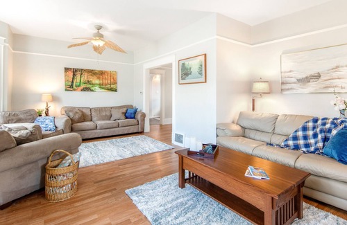 South End Casa | Dog-friendly home with fast WiFi, washer/dryer, and wood fireplace