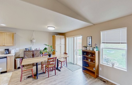 Millersburg Casa | Dog-friendly home with large enclosed yard, patio, BBQ, office, & private W/D