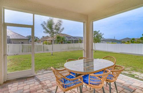Mariner Casa | Dog-Friendly Home with Screened Porch in Cape Coral!