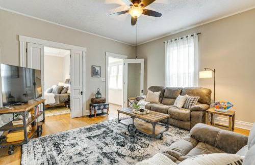 Jeffersonville - Clarksville Casa | Dog-Friendly Home with Yard, 6 Mi to Louisville!