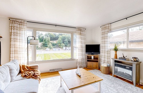 Miller Beach Casa | Dog-friendly home with yard - near Indiana Dunes NP & walk to the beach