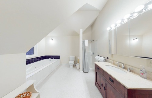 Ludlow Casa | Dog-friendly house near skiing with mountain view, game room, fireplace, & grill