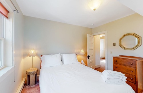 Port Clyde Casa | Dog-friendly house with Bay views, charming interior, & deck - snowbirds welcome