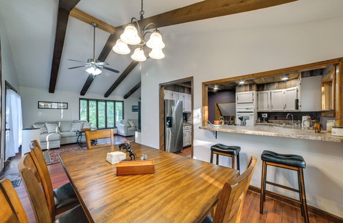 Gilbertsville Casa | Dog-Friendly Kentucky Lake Home w/Game Room!