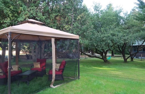 Ray Brook Casa | Dog Friendly, located Between Lake Placid and Saranac Lake with pontoon rentals