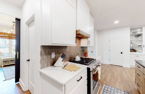 Bella Vista Casa | Dog-friendly, luxurious home with screened sunroom, fireplace, & W/D