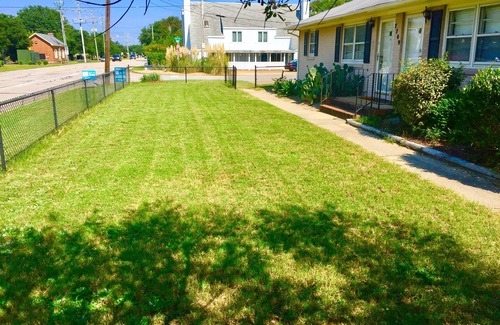 Northeast Virginia Beach Condominio | North End Cottage que admite perros - Oceanside of Atlantic - ¡270 pasos a la playa!