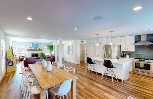 The Colony Casa | Dog-friendly remodeled home with full kitchen, outdoor pool, & arcade games