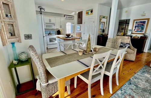 Dewey Beach Cabaña | Dog-Friendly Solar Cottage, Bay Views, 1.5 Blocks to Beach, Fenced Yard & Decks!